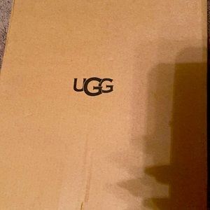 Ugg  fluff yeah slide